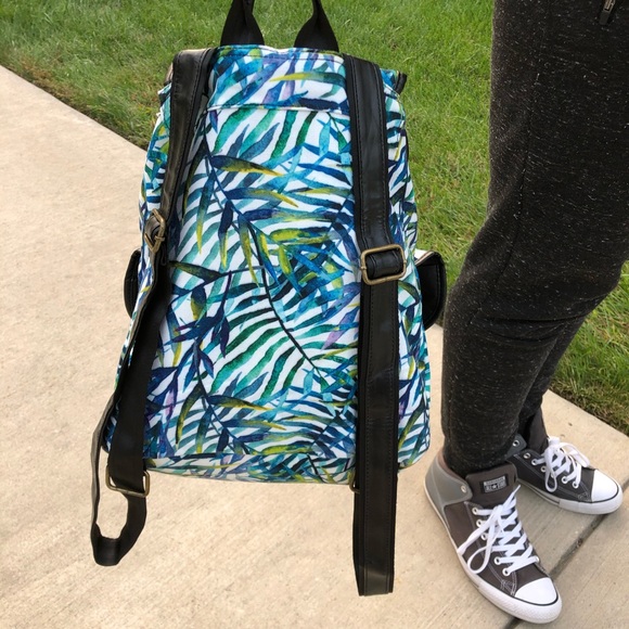 Drawstring backpack - Picture 5 of 6
